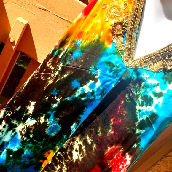 **LAST ONE***MANISH VAID- Tie Dye Silky Rayon Cry.Emb. Hi-Lo Dress OS NWT WoW*** - Picture 2 of 9